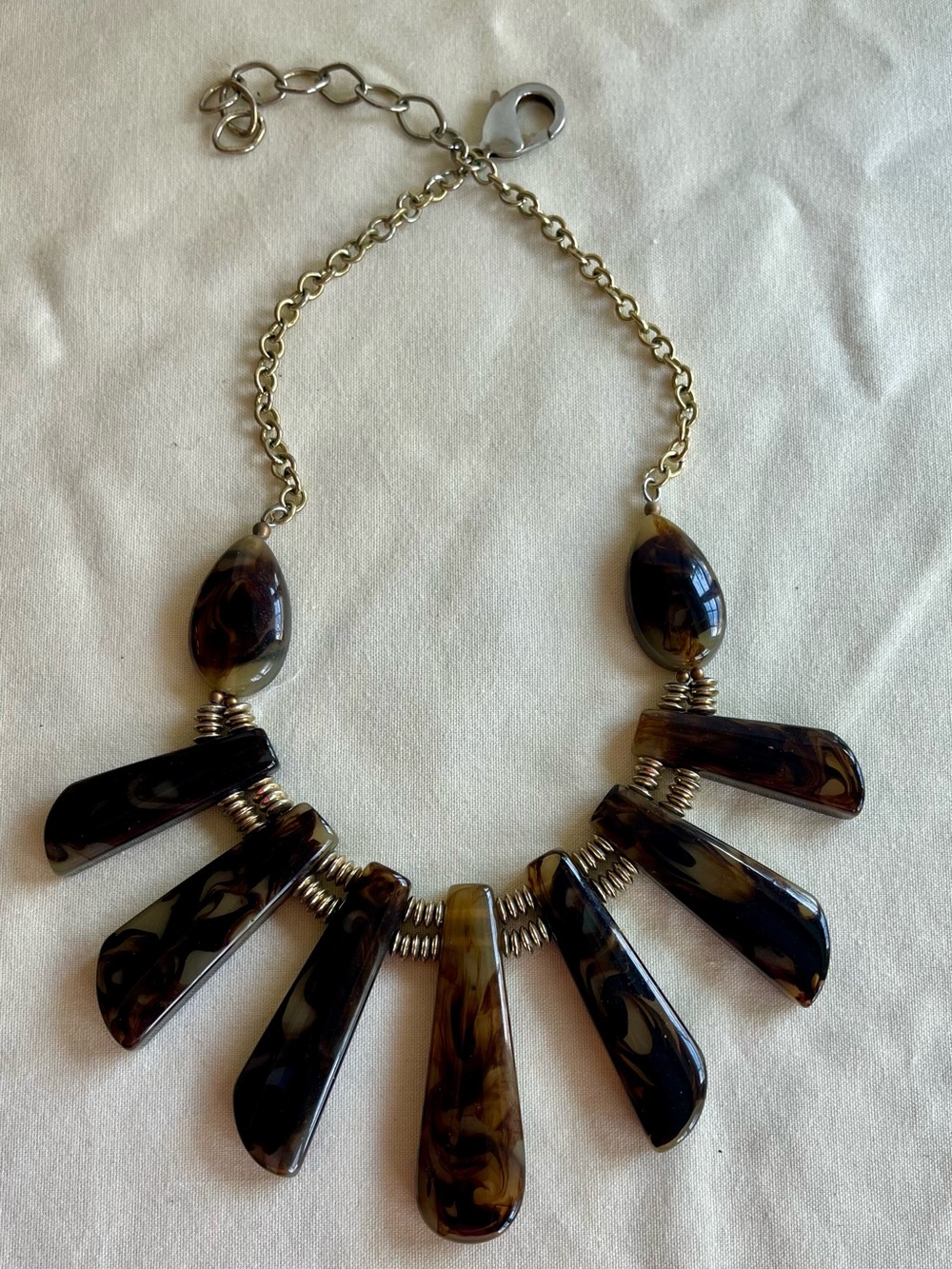 Tortoise Shell Image Statement Choker - Picture 14 of 16